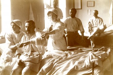 Soin des soldats blessés à l'hôpital d'Olomouc (série 1915-1917)