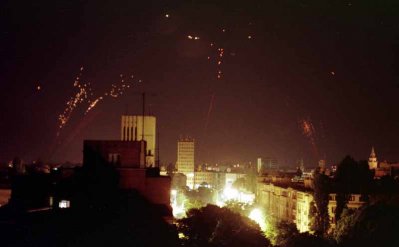 Tirs de défense anti-aérienne contre les bombardements de l'OTAN en 1999 