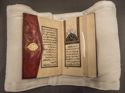 Autour des manuscrits en caractères arabes